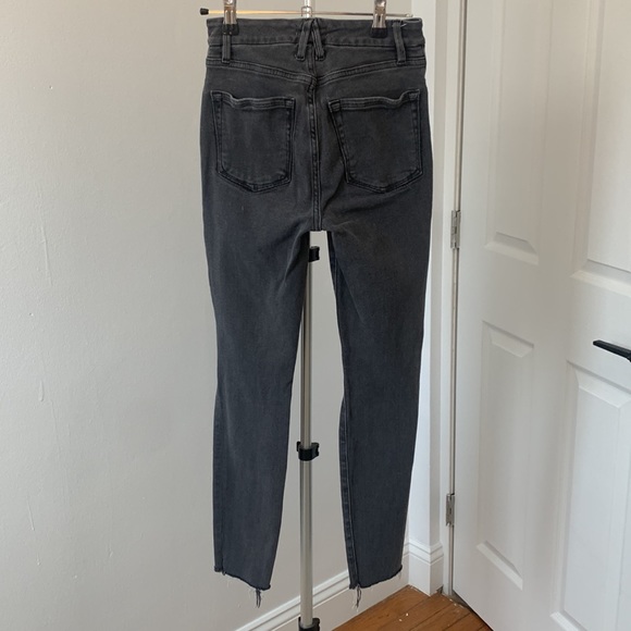 Good American Good Legs Shadow Pocket Jeans - Picture 4 of 6